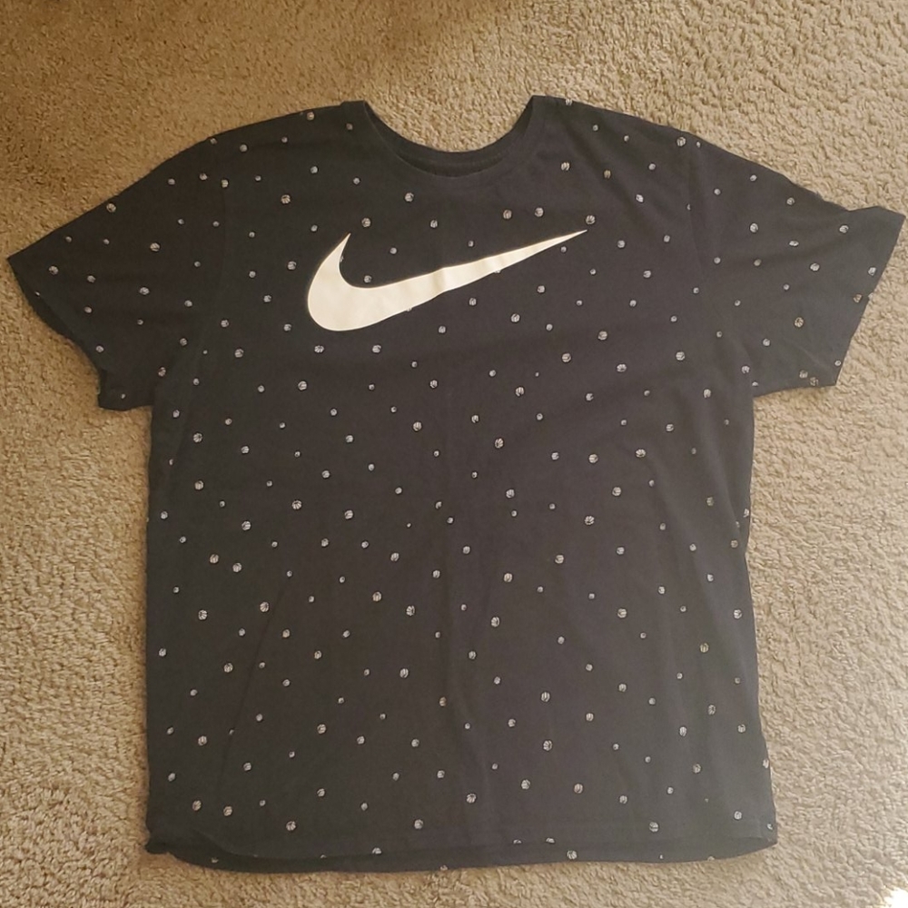 Nike basketball tee